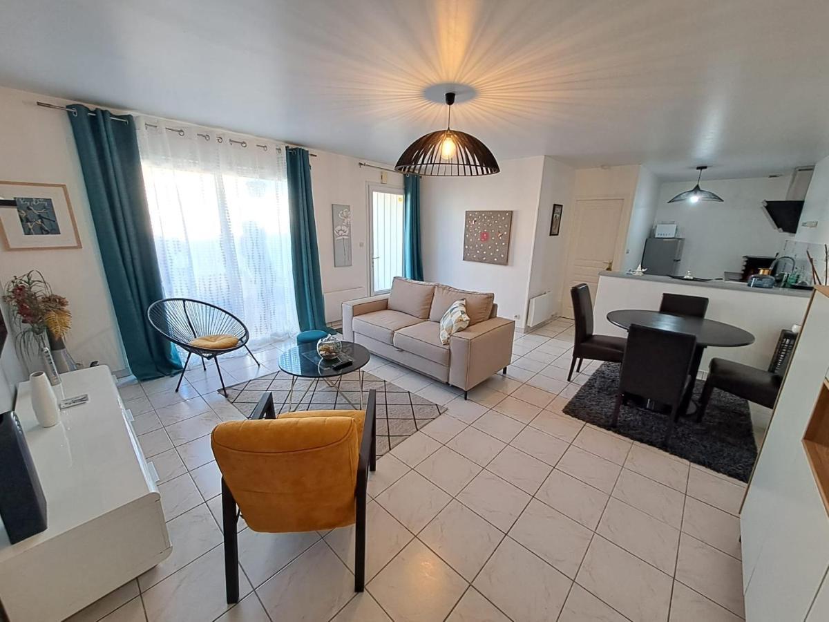 הוילה - Maison Capucine- Proche Centre D'Affaire Chauray, Jardin, Parking, Wifi Et Netflix, Ideal Voyage D'Affaire, Familles, Ou Simple Escapade מראה חיצוני תמונה