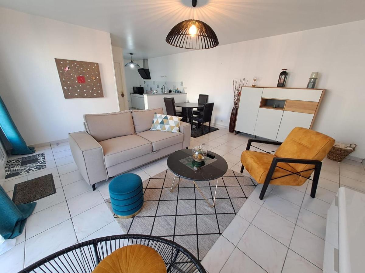 הוילה - Maison Capucine- Proche Centre D'Affaire Chauray, Jardin, Parking, Wifi Et Netflix, Ideal Voyage D'Affaire, Familles, Ou Simple Escapade מראה חיצוני תמונה