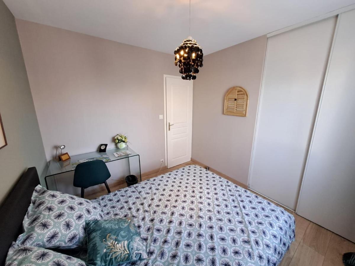 הוילה - Maison Capucine- Proche Centre D'Affaire Chauray, Jardin, Parking, Wifi Et Netflix, Ideal Voyage D'Affaire, Familles, Ou Simple Escapade מראה חיצוני תמונה