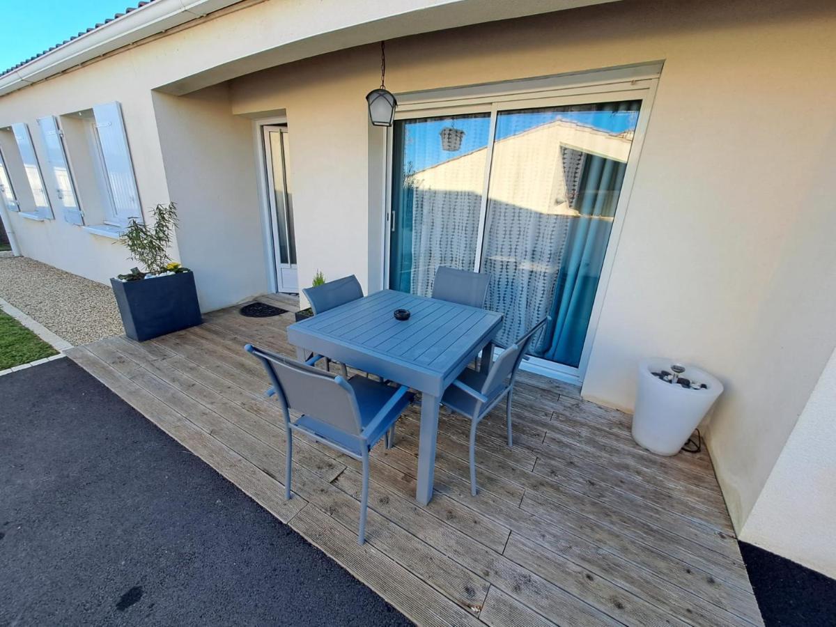 הוילה - Maison Capucine- Proche Centre D'Affaire Chauray, Jardin, Parking, Wifi Et Netflix, Ideal Voyage D'Affaire, Familles, Ou Simple Escapade מראה חיצוני תמונה